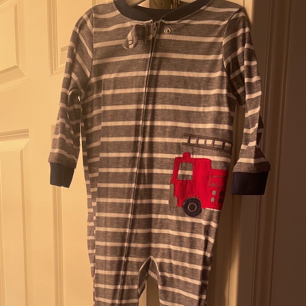 Carter’s footed pjs